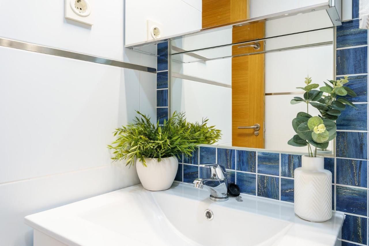 Malagasuite Cozy Center Apartment & Parking Εξωτερικό φωτογραφία
